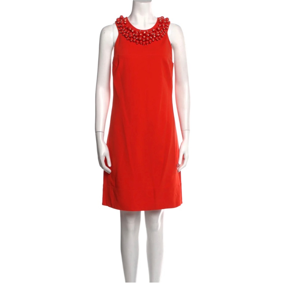DIANE VON FURSTENBERG
Scoop Neck Mini Dress. #013